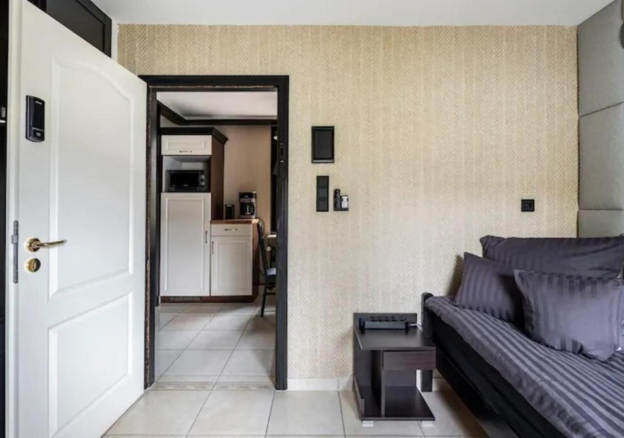 Miet-Kamp Ruhig, Zentral, Nahe Messe, Ausgefallenes Design 2 Schlafzimmer برلين المظهر الخارجي الصورة